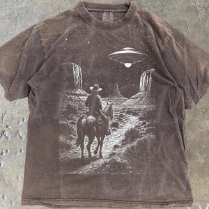 Cowboy Western  Comfort Colors® 90s Vintage Style Tshirt, Retro Y2k Western Ufo Shirt, Cowboys Lovers Shirt, Rodeo Western Howdy Shirt