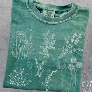 Comfort Colors® Wild Flowers 90er Jahre Vintage Style Tshirt, Retro Y2K Botanisches Shirt, Gartenliebhaber Shirt, Bloom Shirt, Mom Shirts