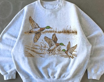 Retro Duck Nature Sweatshirt , 90s Vintage Wildlife Mallard Pullover, Boho Unisex Cabincore Crewneck Cozy Season Rustic Cabin Shirt
