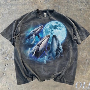 Vintage Whale Moon Graphic T-shirts, Retro Ocean Sea Life Tshirt, Ocean Lovers, Whale Wild Life Lovers, Oversized Y2k Washed Sea Animal Tee