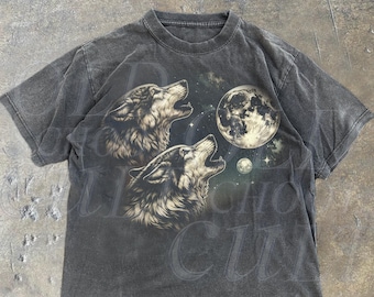 Howling Wolves Vintage 90s Graphic Shirt, Wolf Moon Tee, Wild Free, Loyal Wolf Retro Shirt, Grey Wolf Washed Oversize Tee, Wolf Y2k Gifts