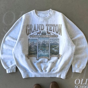 Retro Grand Teton National Park Sweatshirt, Vintage 90s Wyoming Crewneck, Nostalgia Mountain Hiking Old School Gift Ash