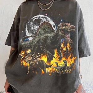 Vintage dinosaurie 90-talsgrafik T-shirt, retro Jurassic Spinosaurus-tröja, dinosauriepresenter