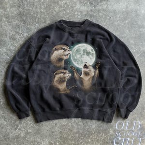 Sudadera vintage de los años 90 con diseño de luna de tres nutrias / Sudadera retro vintage con cuello redondo y estampado de animales / Suéter unisex negro con estampado de vida silvestre / Suéter divertido para amantes de las nutrias