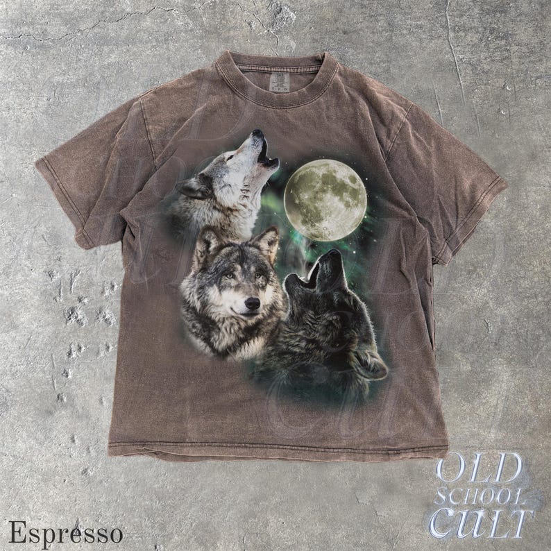 Howling Wolves Vintage 90s Graphic Shirt, Retro Comfort Colors® Wolf Moon Tee, Wild Free, Loyal Wolf Retro Top,Grey Wolf Washed Oversize Tee Espresso