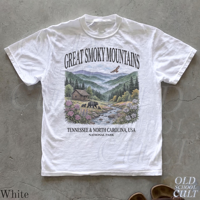 Great Smoky Mountains National Park Vintage 90er Jahre Grafik-Shirt, Retro Comfort Colors®Mountain Cabin Bear USA Nostalgie Unisex T-Shirt White