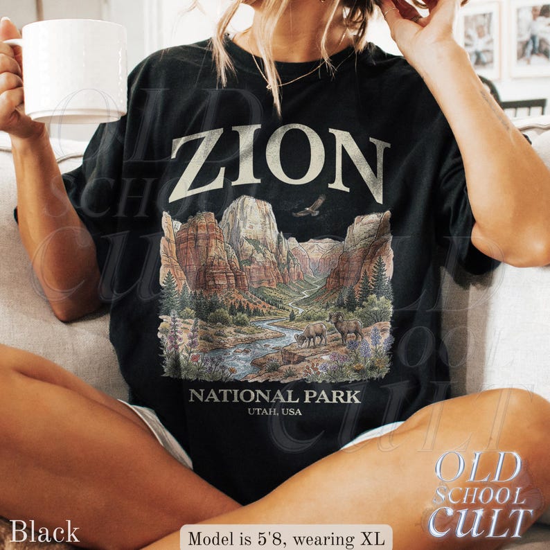 Zion National Park Vintage 90s Graphic T-Shirt, Retro Comfort Colors® Canyon Landscape Utah USA Wildlife Unisex Tee Black