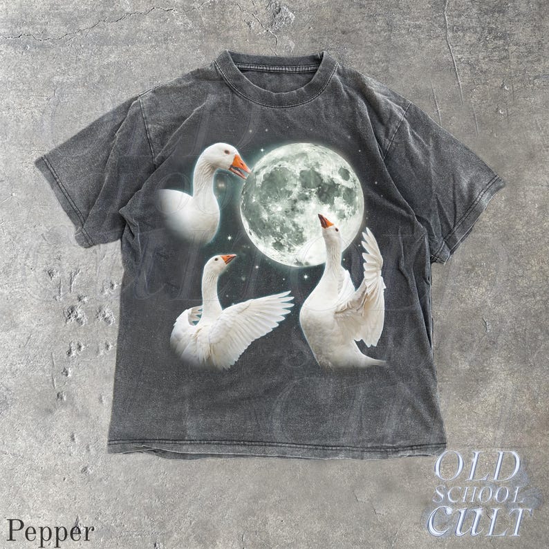 White Goose Howling at Moon Vintage 90s Graphic T Shirt, Retro Silly ...