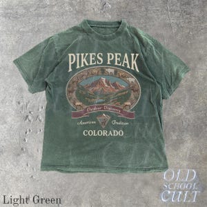 Vintage Pikes Peak Colorado Graphic Tshirt, Retro Comfort Colors® Mountain Outdoor 90s Nostalgia Camping Unisex Shirt Light Green