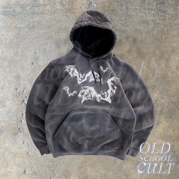 Y2k Bats Vintage 90s Graphic Hoodie, Retro Gothic Bat Hoodie