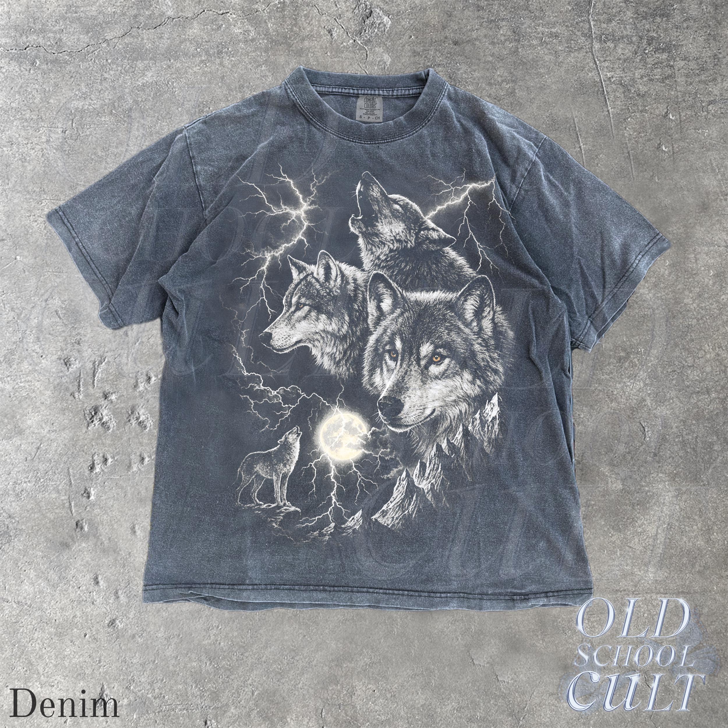 Vintage Wolf Lightning Classic 90s Graphic T-shirt, Retro Wolves