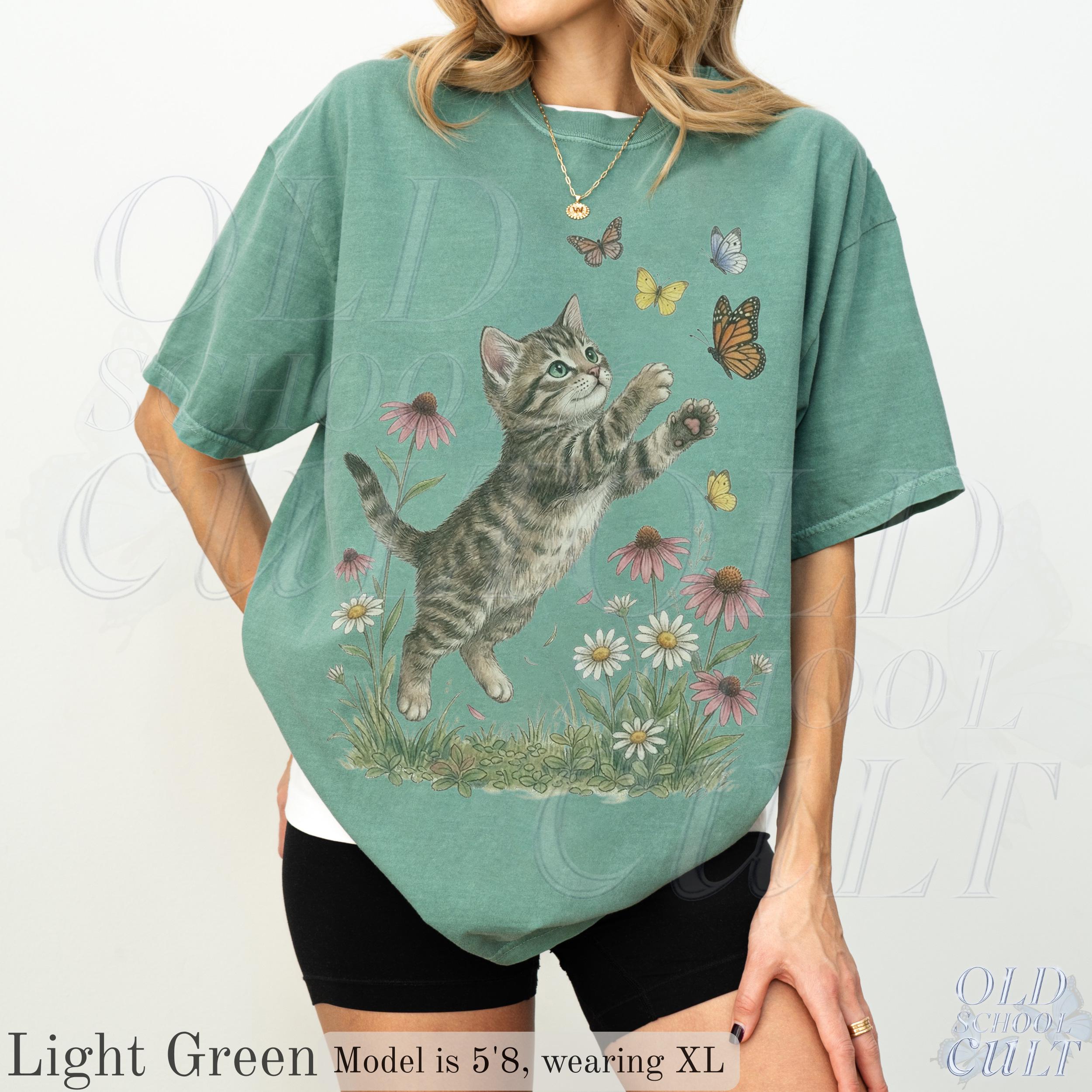 Vintage Cute Kitten Butterfly 90s Graphic Tshirt, Retro Comfort Colors ...