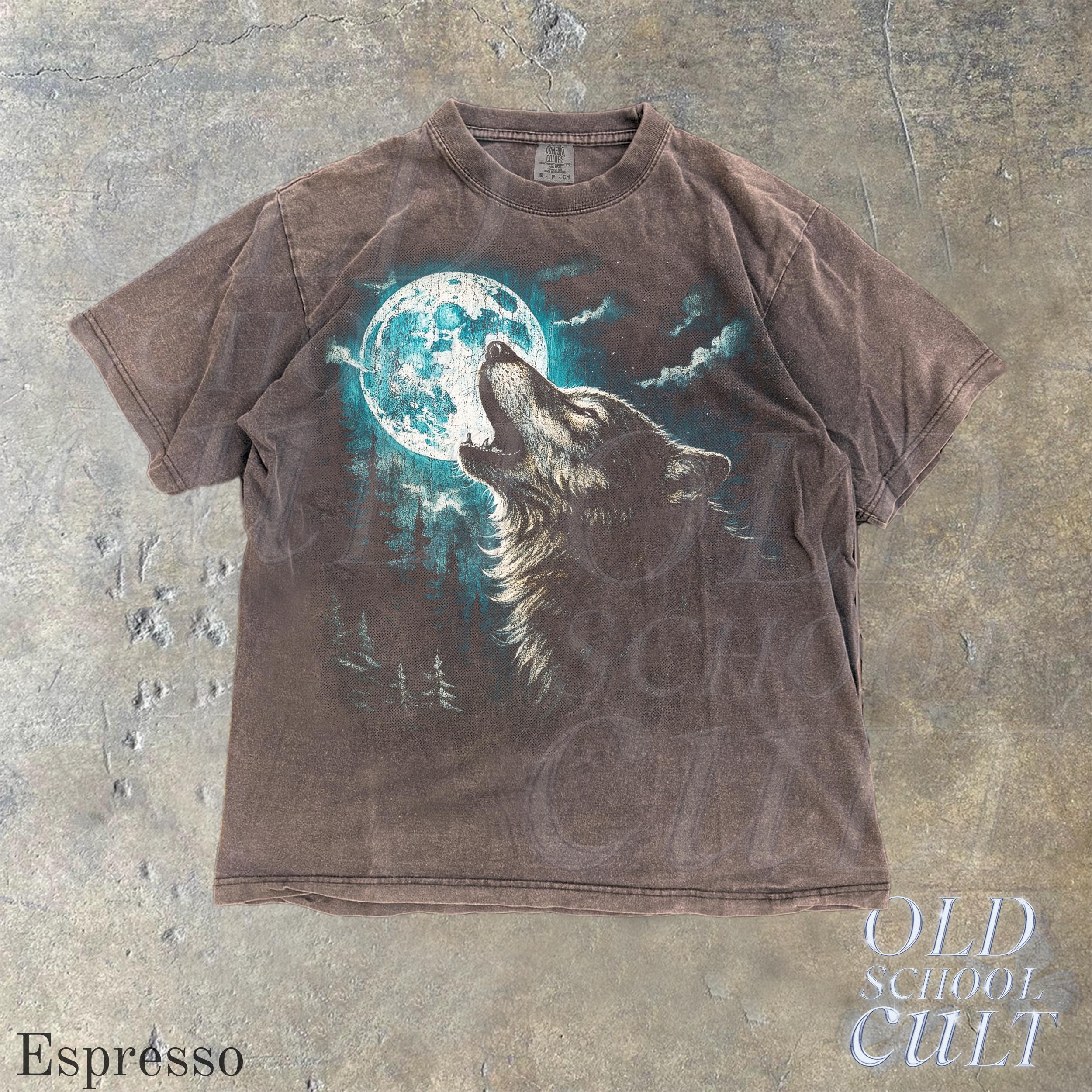 Wolf Vintage 90s Graphic Style Comfort Colors® Tshirt, Grunge