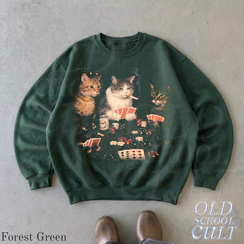 Poker Cats 90s Sweatshirt, Vintage Gambling Cat Crewneck, Retro Card Game Shirt, Casino Cat Lover Gift, Cool Cat Graphic Pullover Forest Green