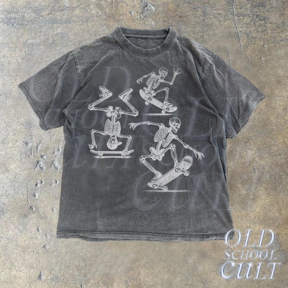 Old skate bootleg　T shirt　80s～90s 3 Skeletons Skateboarding Vintage 90s Graphic Style Shirt