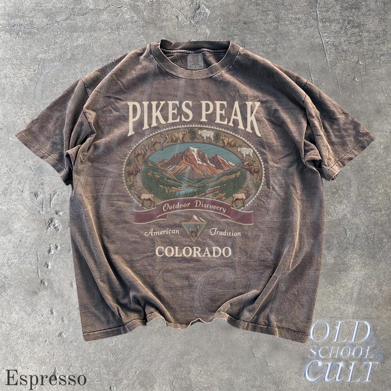 Vintage Pikes Peak Colorado Graphic Tshirt, Retro Comfort Colors® Mountain Outdoor 90s Nostalgia Camping Unisex Shirt Espresso