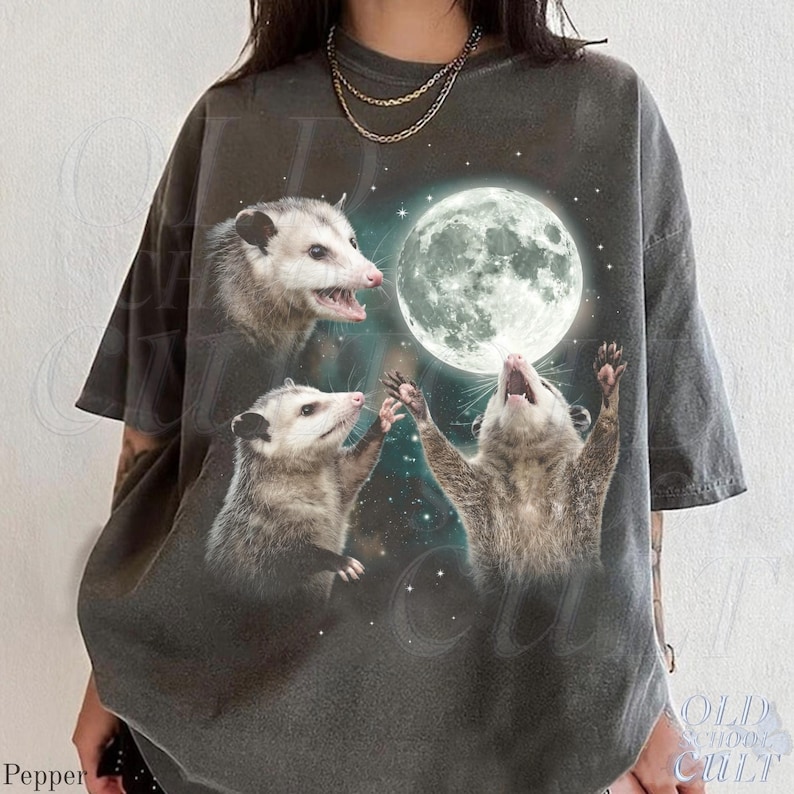 Opossum Howling at Moon Vintage 90s Graphic T Shirt, Retro Possum Silly Gift image 4