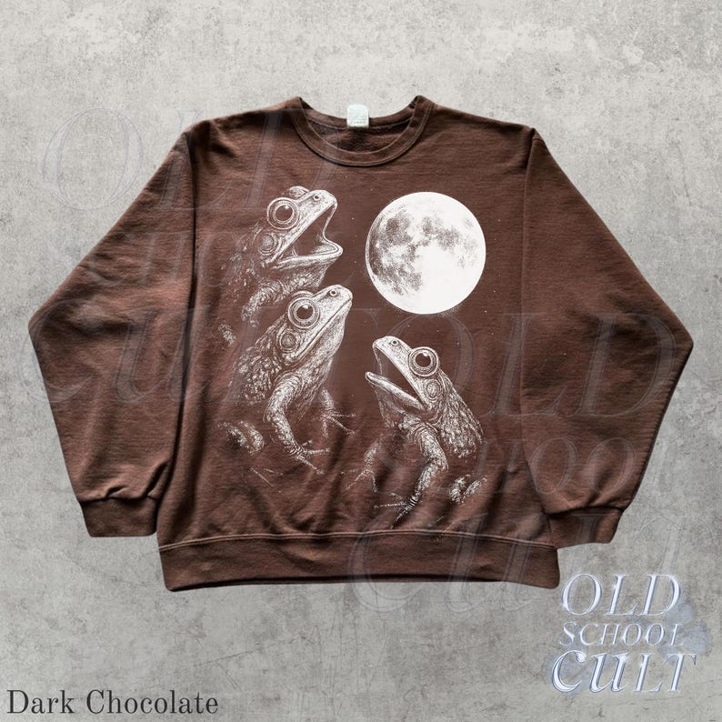 Frog Howling Frog Howling to Moon Vintage 90s Style Sweatshirt, Retro Frog Pullover ...