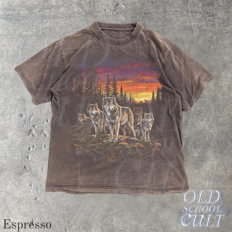 Vintage Wolf Pack 90s Graphic T Shirt, Retro Forest Rustic Outdoor Animal Nature Tee Espresso
