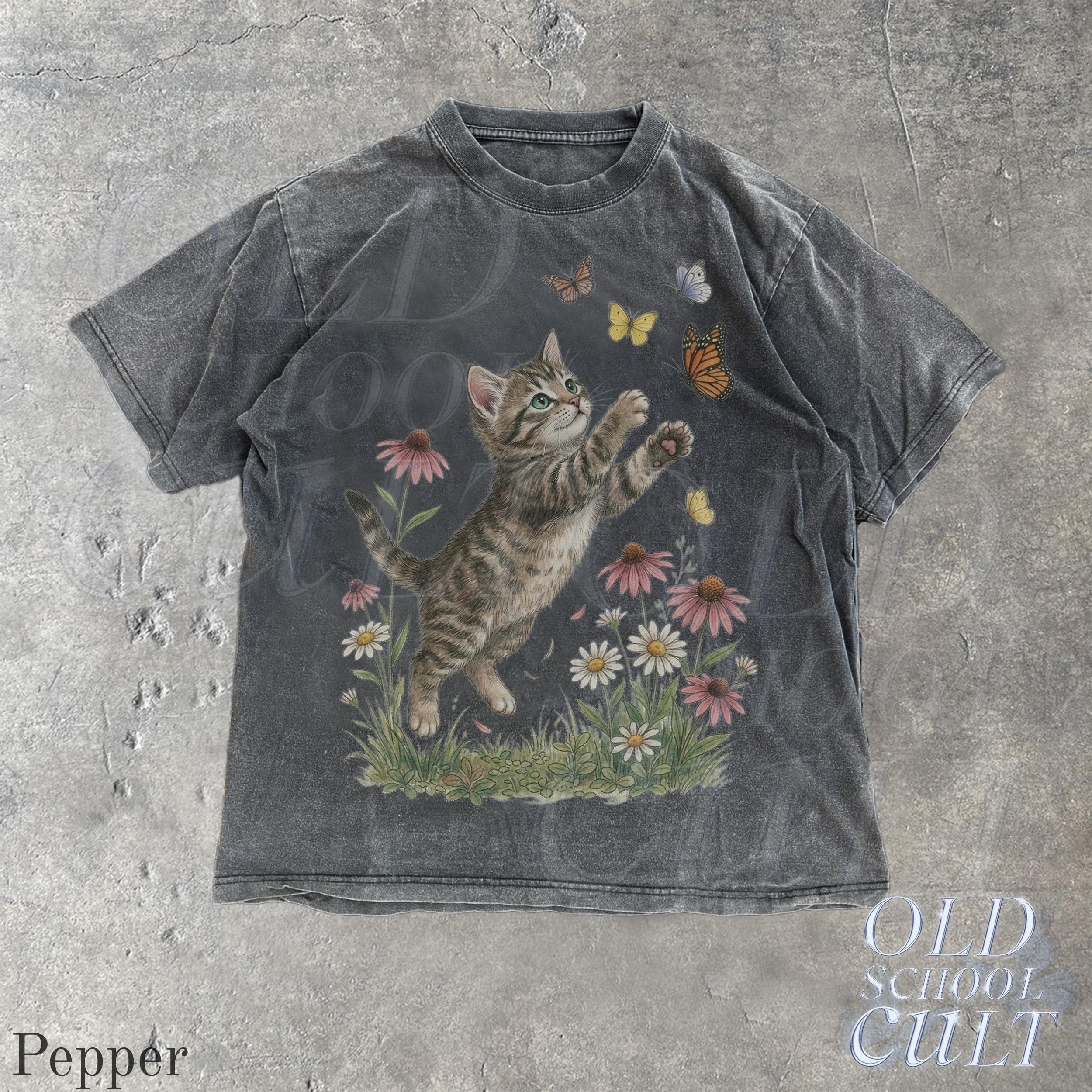 Vintage Cute Kitten Butterfly 90s Graphic Tshirt, Retro Comfort Colors ...