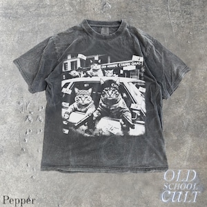 Camiseta com estampa de gatos gangsters, camiseta vintage com gato preto, camiseta retrô streetwear, camiseta divertida com estampa de gato, camiseta unissex oversized e estilosa, presente para amantes de gatos imagem 4