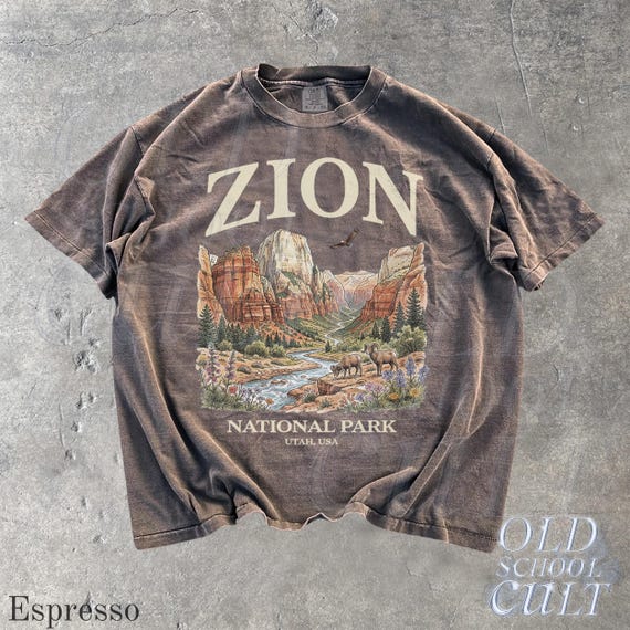 Zion National Park Vintage 90s Graphic T-Shirt, Retro Comfort Colors® Canyon Landscape Utah USA Wildlife Unisex Tee