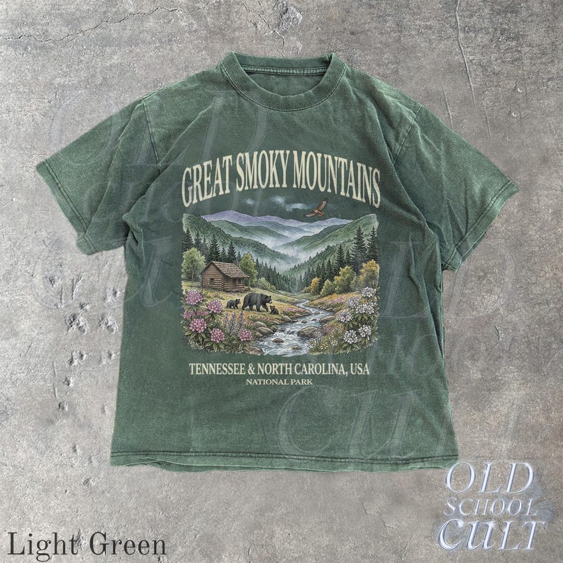 Great Smoky Mountains National Park Vintage 90er Jahre Grafik-Shirt, Retro Comfort Colors®Mountain Cabin Bear USA Nostalgie Unisex T-Shirt Light Green