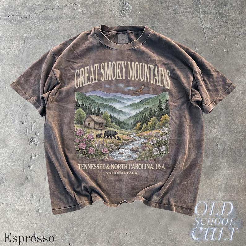 Great Smoky Mountains National Park Vintage 90er Jahre Grafik-Shirt, Retro Comfort Colors®Mountain Cabin Bear USA Nostalgie Unisex T-Shirt Espresso