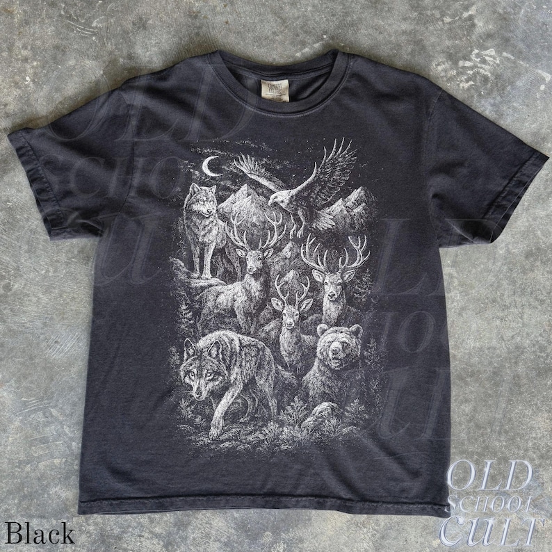 Koszulka z nadrukiem Wildlife Forest Animal, Koszulka z motywem wilka, jelenia, niedźwiedzia, Czarna koszulka Comfort Colors®, Bluzka myśliwska w stylu vintage, Rustykalny prezent na zewnątrz Black