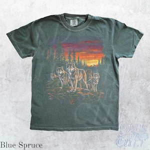 Vintage Wolf Pack 90s Graphic T Shirt, Retro Forest Rustic Outdoor Animal Nature Tee Blue Spruce
