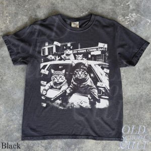 Camiseta com estampa de gatos gangsters, camiseta vintage com gato preto, camiseta retrô streetwear, camiseta divertida com estampa de gato, camiseta unissex oversized e estilosa, presente para amantes de gatos Black