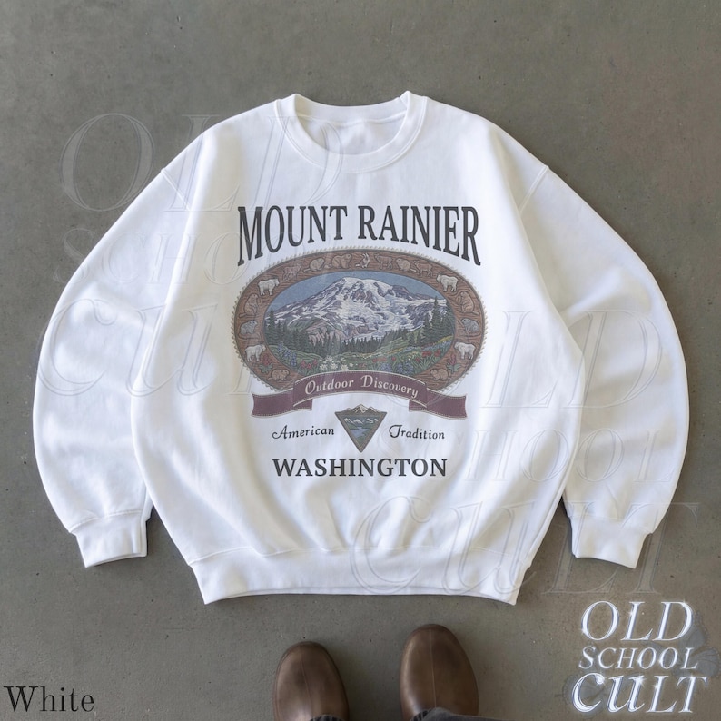 Retro Mount Rainier Washington Sweatshirt, Vintage 90s American Tradition Pacific Northwest Crewneck, Nostalgia Hiking Old School Gift White
