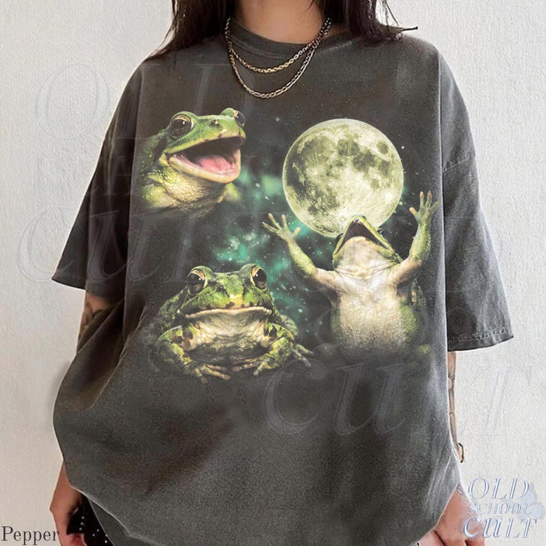 Frog Moon Vintage Graphic T Shirt, Retro Amphibian Nature Tee, Cottagecore Gift image 4