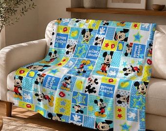 Coperta in flanella personalizzata con motivo patchwork di Topolino