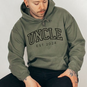 Personalized Uncle Sweatshirt, Uncle Est 2024 Hoodie, Custom Uncle, Pregnancy Announcement for Uncle, Gift for Uncle, Father's Day Shirt