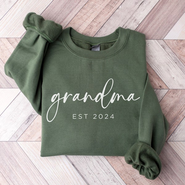 Personalized Grandma Est Sweatshirt, Custom Grandma Crewneck, Gift for Grandma, Grandma est 2024, Pregnancy Announcement, Grandma Gift