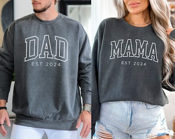 Matching Mom and Dad Sweatshirt, Comfort Colors Dad Sweatshirt, Mom to Be, Dad to Be, Gift for new Mom, Pregnancy Announcement, Mother's Day