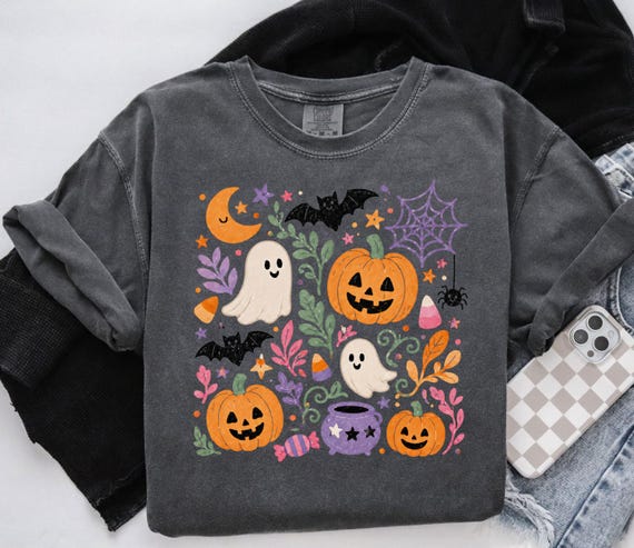 Comfort Colors Floral Halloween Tee, Spooky Season Shirt, Preppy Halloween Graphic T-Shirt, Women's Trendy Fall Gift, Pumpkin Season