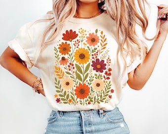 Boho Fall Wildflower Shirt, Comfort Colors® Vintage Pressed Autumn Flower Tshirt, Trendy Cottagecore Floral Tee, Womens Botanical Lover Gift