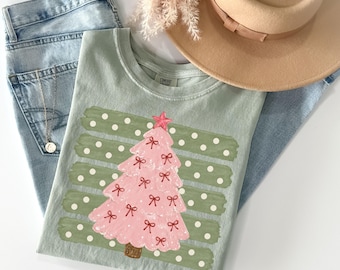 Comfort Colors Pink Christmas Tree Tee, Striped Holiday T-shirt, Women's Coquette Pink Tree Shirt, Holiday Party Gift, Festive Winter Top