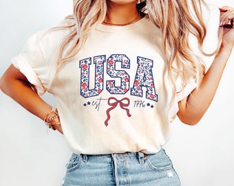 Floral USA Est. 1776 Graphic T-Shirt | Coquette Patriotic Americana Fourth of July Tee | Trendy 4th of July Shirt | Preppy Women's USA Tee