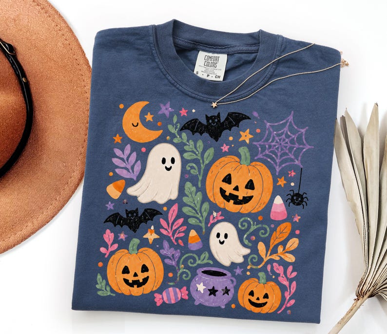 Comfort Colors Floral Halloween Tee, Spooky Season Shirt, Preppy Halloween Graphic T-Shirt, Women's Trendy Fall Gift, Pumpkin Season zdjęcie 11