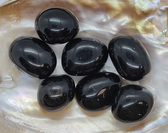 Obsidienne noire pierre roulée (20-30 mm), protection, ancrage, chakra racine