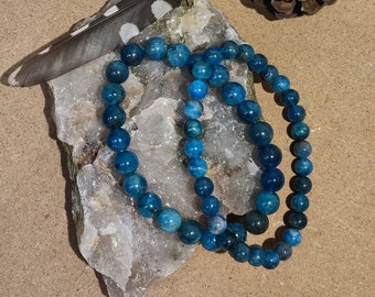 Bracciale in apatite blu, chakra della gola, comunicazione, rilascio del peso emotivo, rafforzamento di ossa e denti