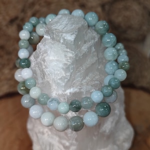 Jade bracelet, stone of vitality, longevity, kidneys, joy, back pain