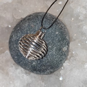 Spiral cage pendant for silver-plated brass stone (sold empty)