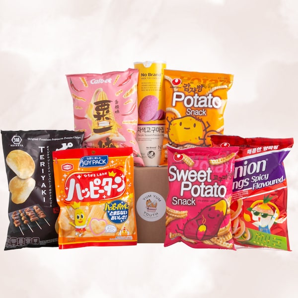 Yum Yum Asian Savoury Crisp Selection Box | Assorted Full-Sized Oriental Snacks | Korean and Japanese Food | Gift Set | Hamper