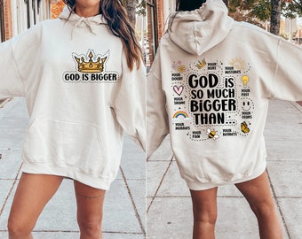 Bóg jest większy Bluza z kapturem Projekt SVG | Bóg jest większy Bluza z kapturem Projekt PNG | Afirmacje biblijne PNG | Projekt Drogi Osobo | Dołączony makiet