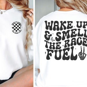 Word wakker en ruik de racebrandstof SVG, png | Crossmotor-svg| Race-png| Race Mama Svg| Grappige sporten| Racing minnaar Svg| Racevlag, png| Raceliefhebber