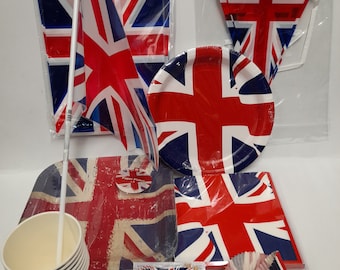Union Jack Party. Union Jack Plates,Napkins, Cups, Table Cover, Bunting, Flags,Wavying Flags,Bowler Hats,Braces,Cupcake Cases,Cupcake Picks.